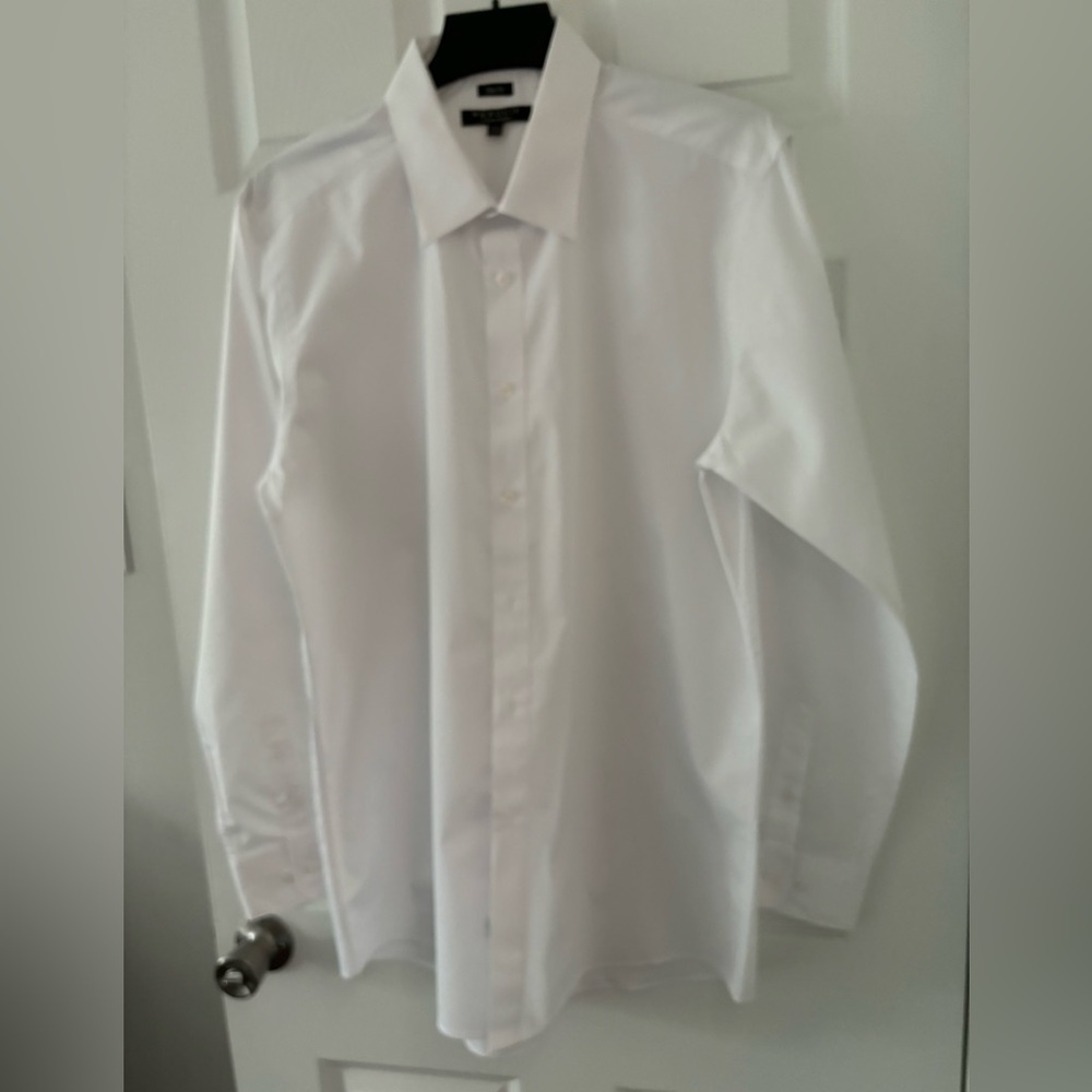 Men’s white long sleeve shirt. Marquis Signature. Slim fit size 17-17.5, 34-35